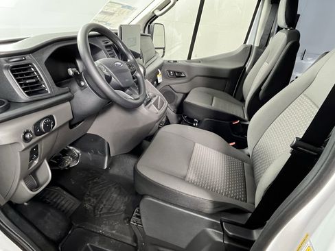 New 2026 Ford Transit 250 148 Medium Roof image 10