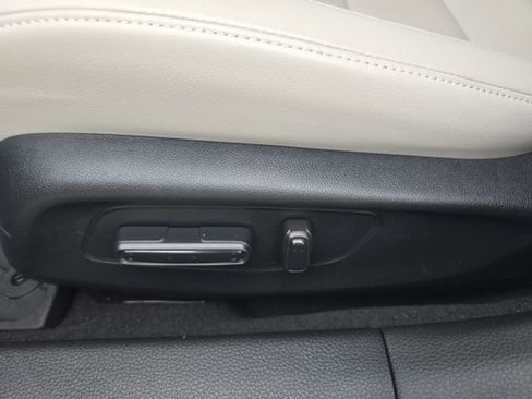 Used 2024 Honda Civic Touring image 8