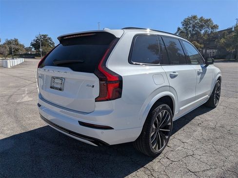 New 2026 Volvo XC90 B6 Ultra w/ Protection Package Premier image 6