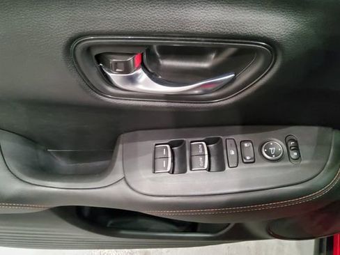 Used 2024 Honda HR-V Sport image 19