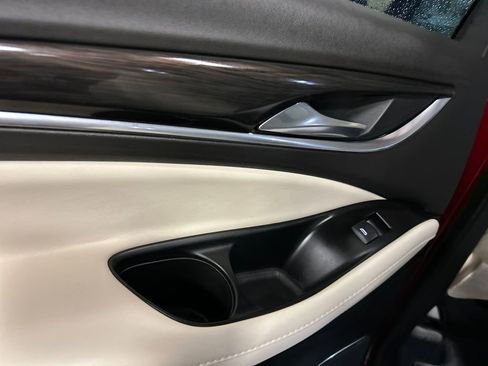 Used 2023 Buick Enclave Essence w/ Sport Touring Edition image 26