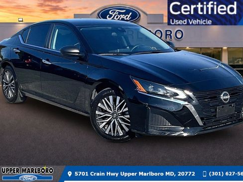 Used 2025 Nissan Altima 2.5 SV FWD image 1