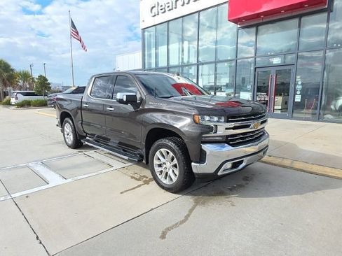 Used 2021 Chevrolet Silverado 1500 LTZ image 3