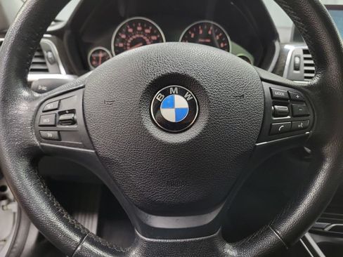Used 2016 BMW 320i xDrive Sedan AWD/4WD image 25