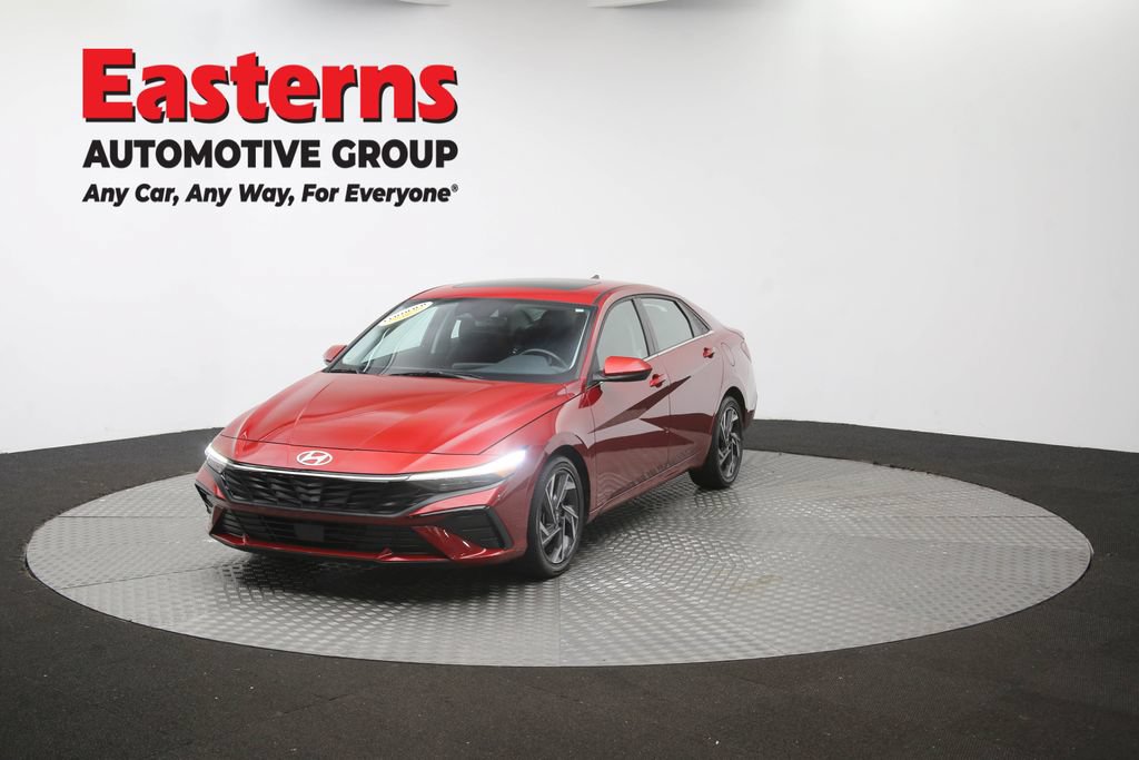 Used 2025 Hyundai Elantra SEL FWD image 57