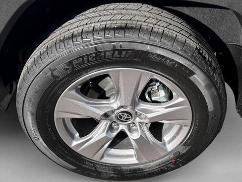 Certified 2025 Toyota RAV4 XLE image 9