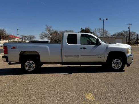 Used 2013 Chevrolet Silverado 2500 LT w/ Interior Plus Package image 5