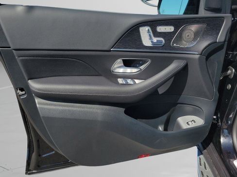 New 2026 Mercedes-Benz GLS 450 4MATIC image 30