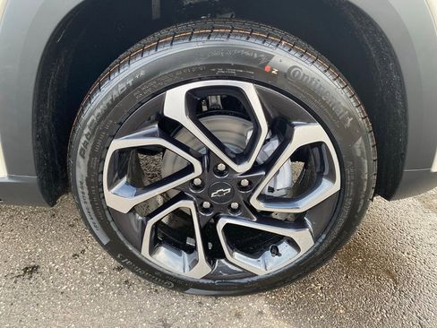 New 2026 Chevrolet Trax RS w/ Sunroof Package image 30