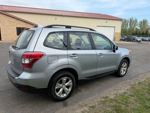Used 2016 Subaru Forester 2.5i w/ Alloy Wheel Package image 4