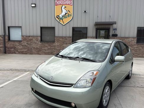 Used 2009 Toyota Prius w/ Pkg 6 FWD image 3