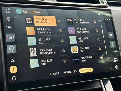 Used 2026 Land Rover Range Rover Velar Dynamic SE image 20