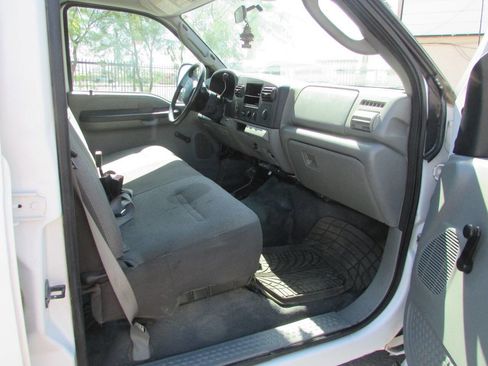 Used 2006 Ford F250 Lariat image 14