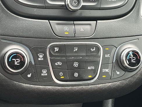 Used 2023 Chevrolet Malibu LT image 22