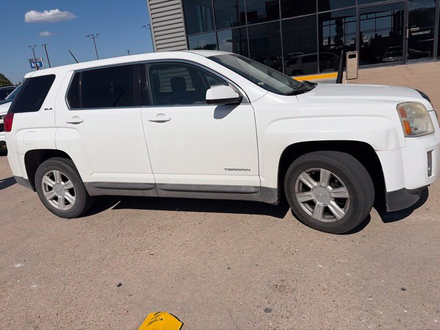 Used 2015 GMC Terrain SLE FWD image 1