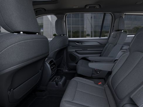 New 2025 Jeep Grand Cherokee L Laredo w/ Luxury Tech Group I image 23