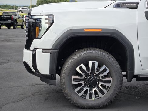 New 2026 GMC Sierra 2500 Denali Ultimate AWD/4WD image 5