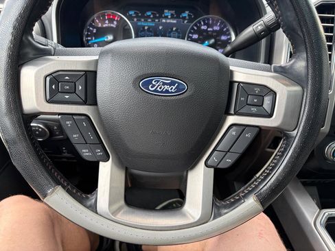 Used 2018 Ford F250 Platinum w/ Platinum Ultimate Package AWD/4WD image 28
