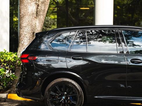 Used 2025 BMW X5 M60i w/ Climate Comfort Package AWD/4WD image 62