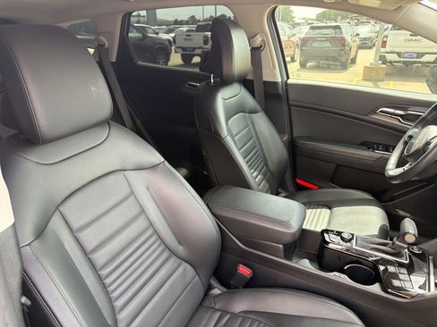 Used 2025 Kia Sportage SX FWD image 7