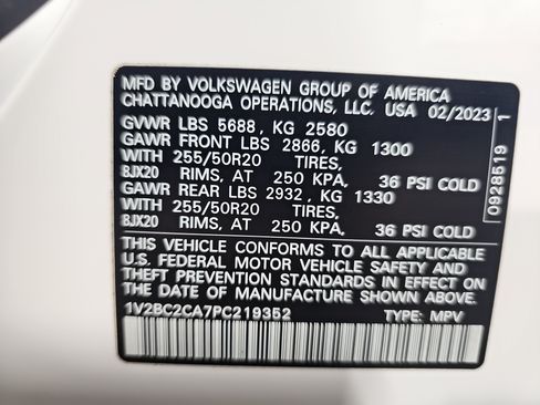 Used 2023 Volkswagen Atlas Cross Sport SEL AWD/4WD image 34