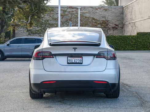 Used 2018 Tesla Model X 75D AWD/4WD image 8