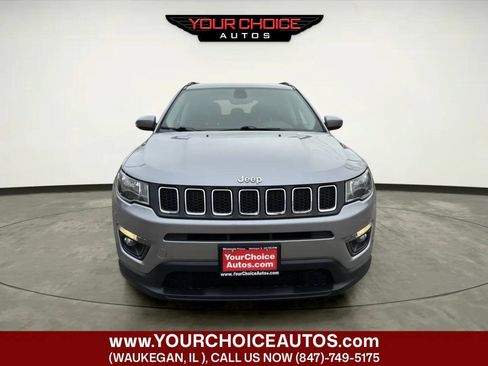 Used 2019 Jeep Compass Latitude w/ Cold Weather Group FWD image 8