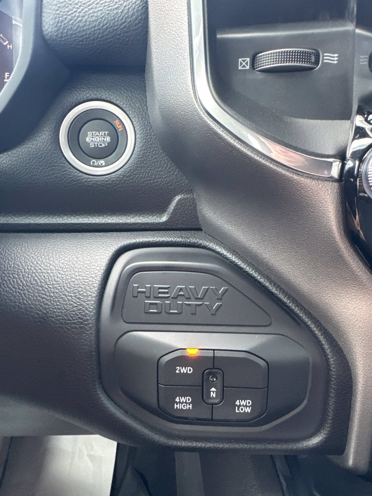 Used 2026 RAM 3500 Laramie AWD/4WD image 36