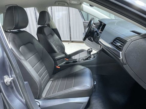 Used 2024 Volkswagen Jetta SE FWD image 14