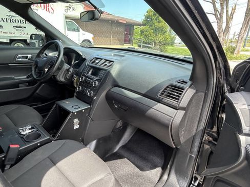 Used 2017 Ford Explorer 4WD Police Interceptor w/ 2-tone Vinyl Package #1 image 14