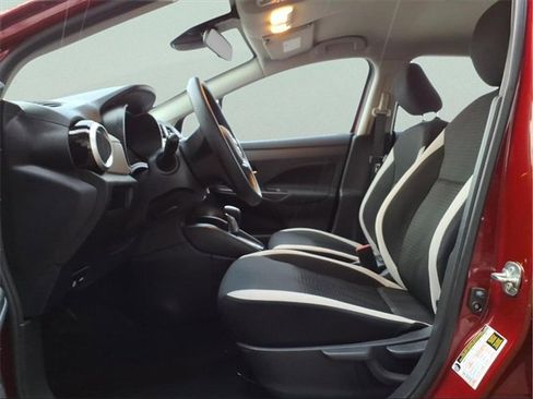 Used 2021 Nissan Versa SV image 12