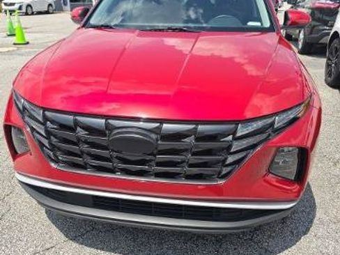 Used 2023 Hyundai Tucson SE AWD/4WD image 3