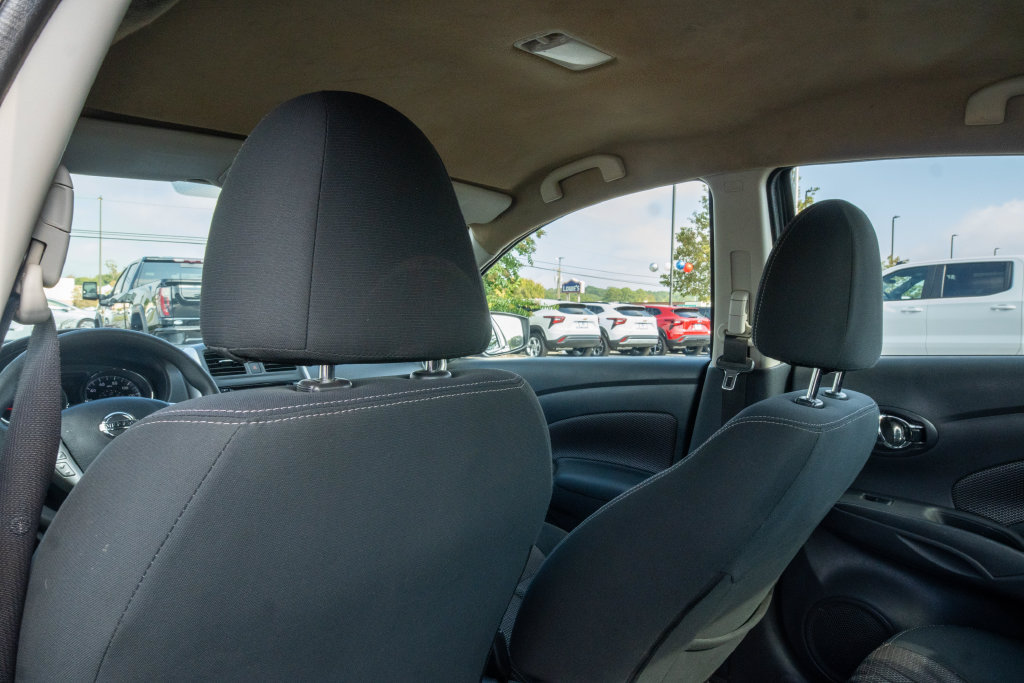 Used 2017 Nissan Versa SV FWD image 12