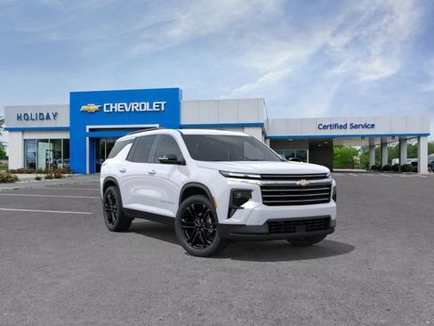 New 2026 Chevrolet Traverse LT FWD image 1