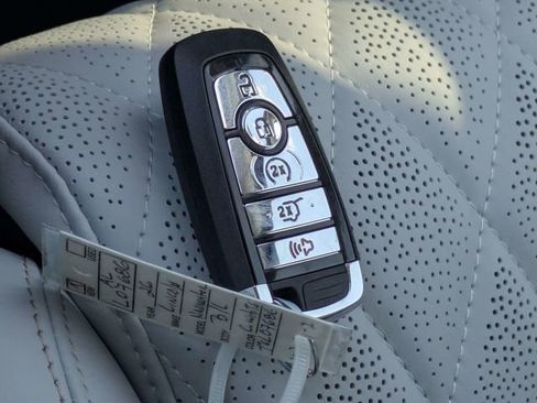 New 2026 Lincoln Navigator L Black Label image 28