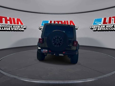 Used 2025 Jeep Wrangler Unlimited Rubicon 392 image 7