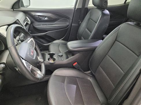 Used 2024 GMC Terrain SLT image 17