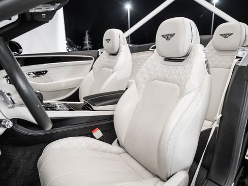 Certified 2020 Bentley Continental GT V8 AWD/4WD image 20