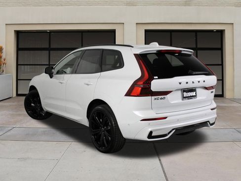 New 2026 Volvo XC60 B5 Ultra w/ Climate Package PRO AWD/4WD image 3