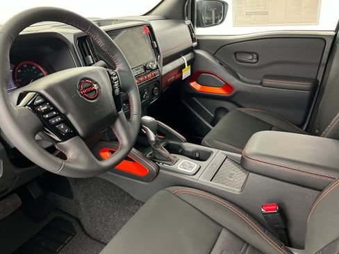 New 2026 Nissan Frontier PRO-4X w/ Pro-4x Convenience Package image 15