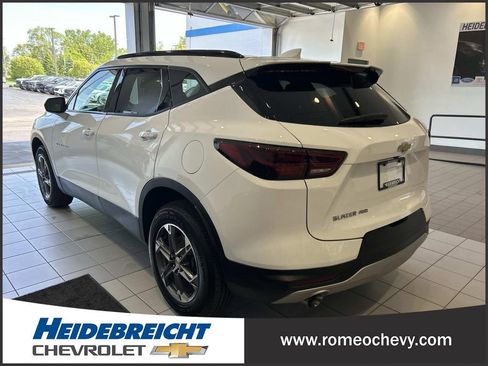 Used 2024 Chevrolet Blazer LT w/ Convenience Package AWD/4WD image 5