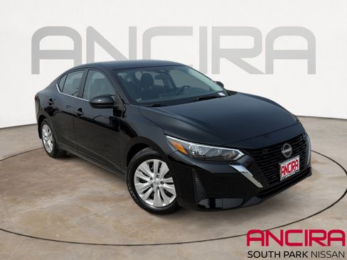 Used 2025 Nissan Sentra S FWD image 1