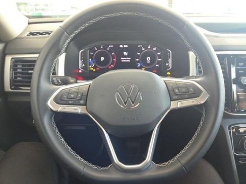 Used 2023 Volkswagen Atlas SE image 20