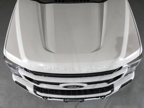 Used 2021 Ford F250 Platinum w/ FX4 Off-Road Package image 40