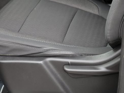 Used 2020 Chevrolet Silverado 1500 LT image 16