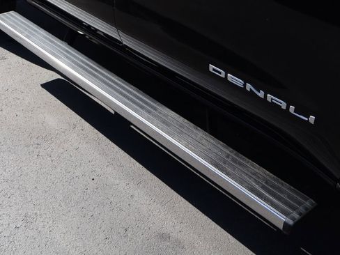 Used 2025 GMC Sierra 1500 Denali w/ Denali Reserve Package image 11