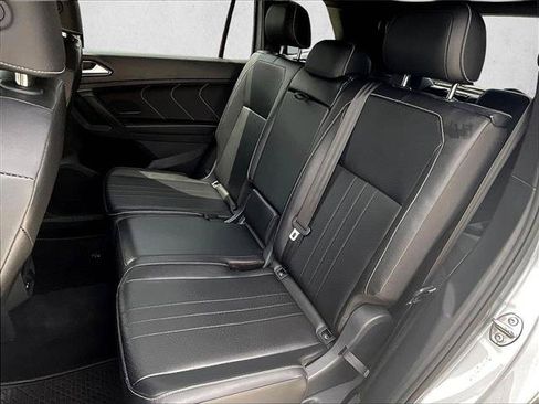 Used 2024 Volkswagen Tiguan SE R-Line FWD image 24