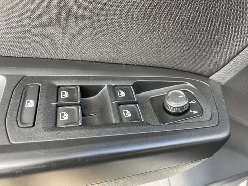 Used 2018 Volkswagen Atlas Launch Edition image 25