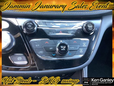 New 2026 Chrysler Pacifica Limited w/ Uconnect Theater Family Group image 12