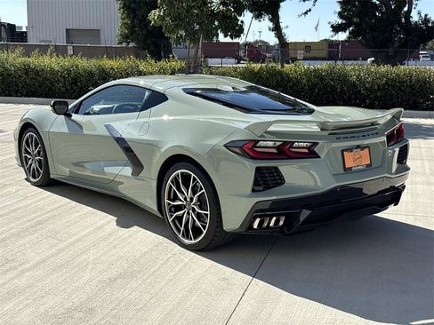 Used 2024 Chevrolet Corvette Stingray Premium Cpe w/ Z51 Performance Package image 5